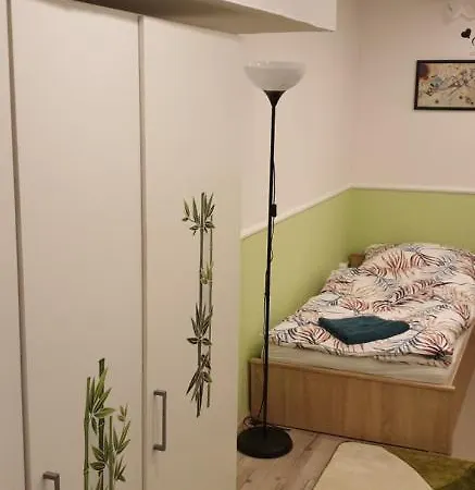 Hostel V61 *