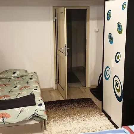 Hostel V61 *
